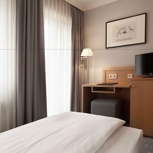 Standard Room with 1 Single Bed